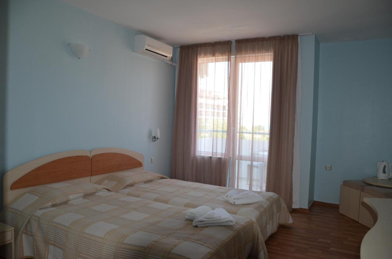 Sania Hotell Obzor Exteriör bild