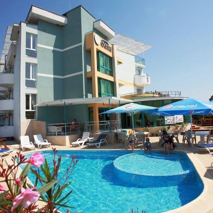 Sania Hotell Obzor Exteriör bild