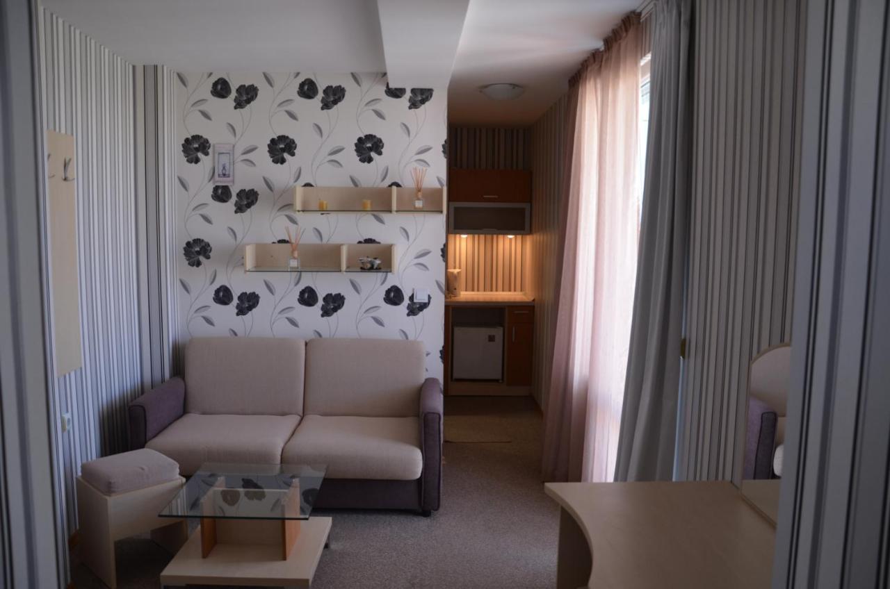 Sania Hotell Obzor Exteriör bild