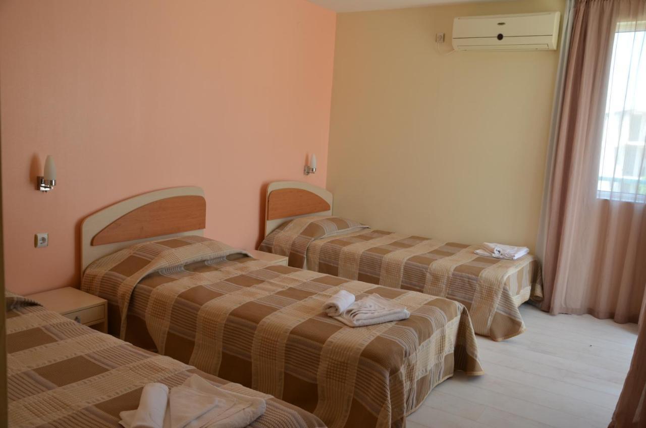Sania Hotell Obzor Exteriör bild