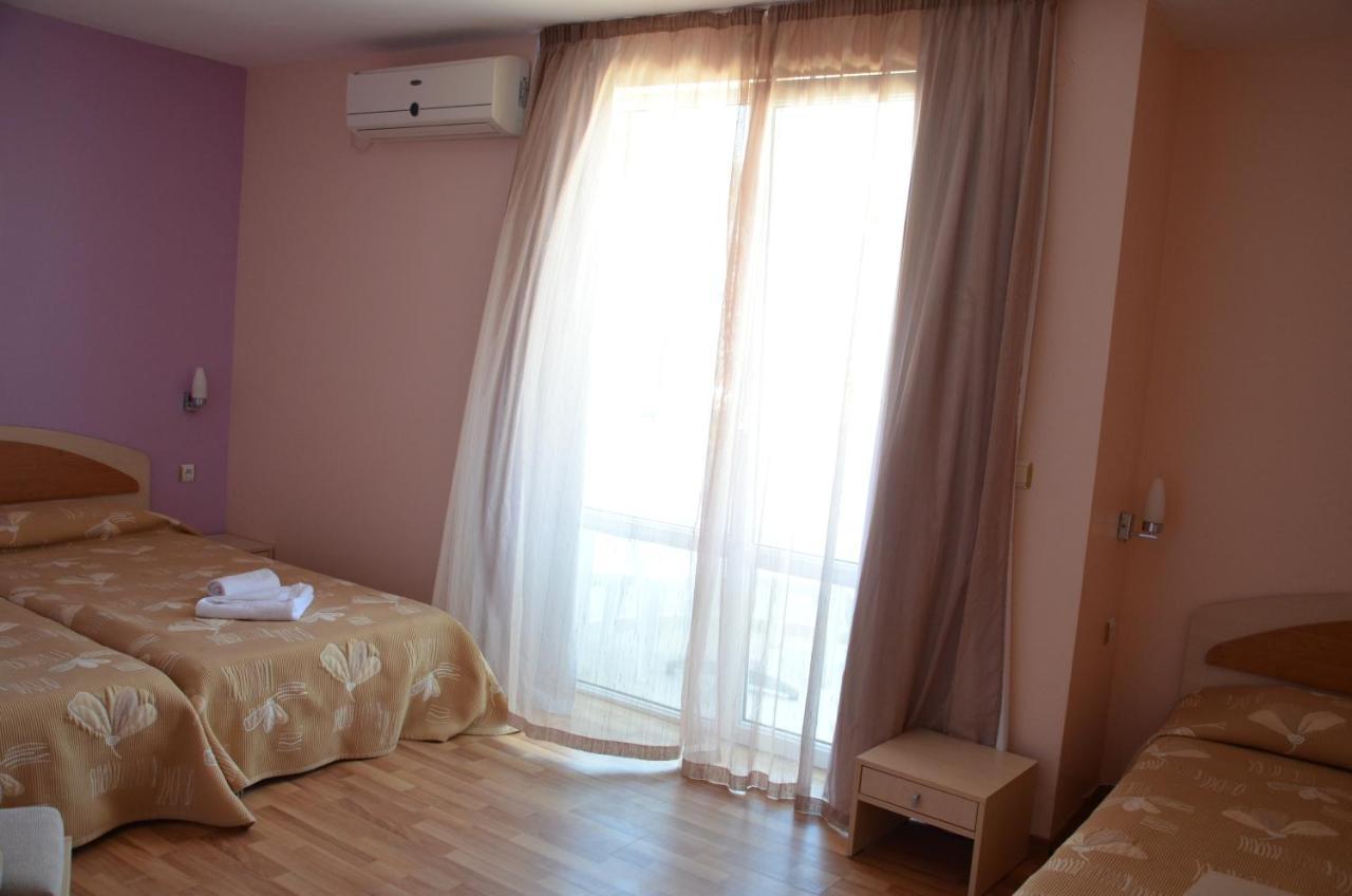 Sania Hotell Obzor Exteriör bild